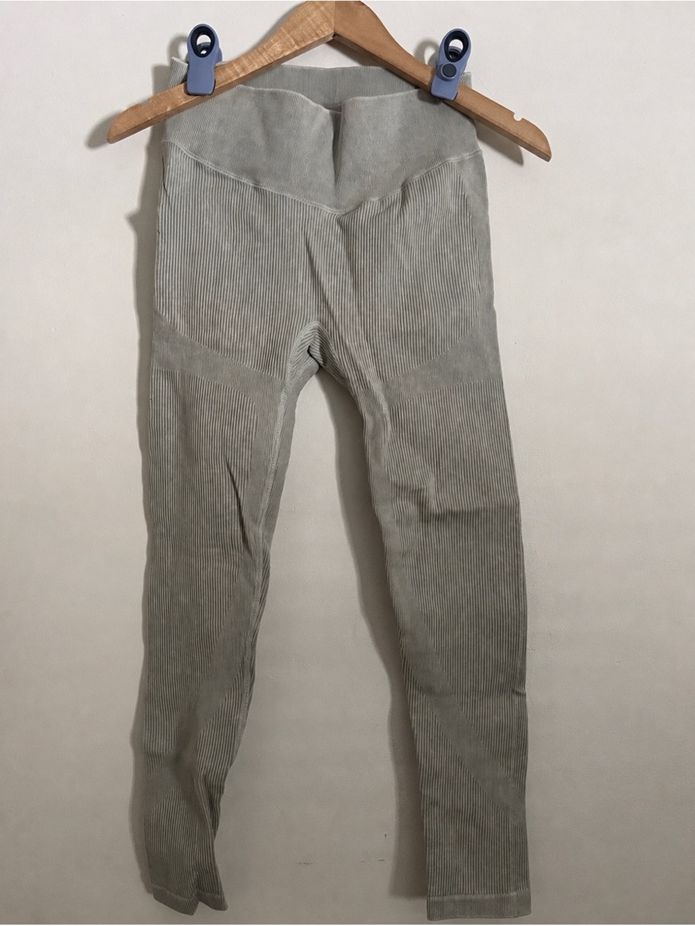 NOVA SPORT Ribbed Active Leggings in Light Sage
